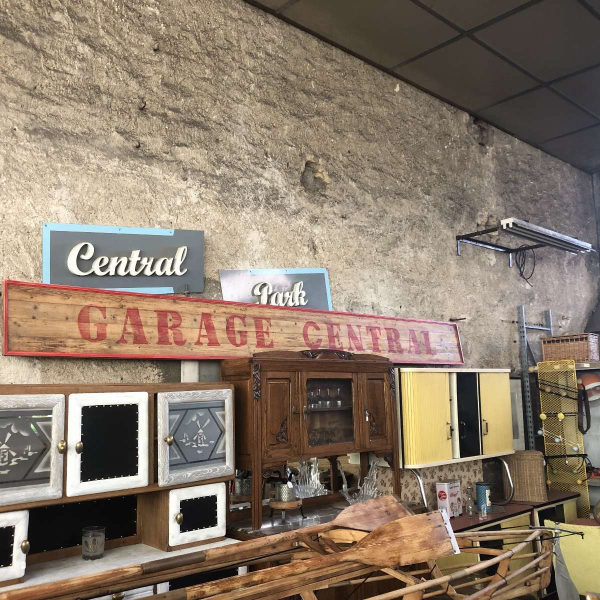 ENSEIGNE BOIS :  GARAGE CENTRAL